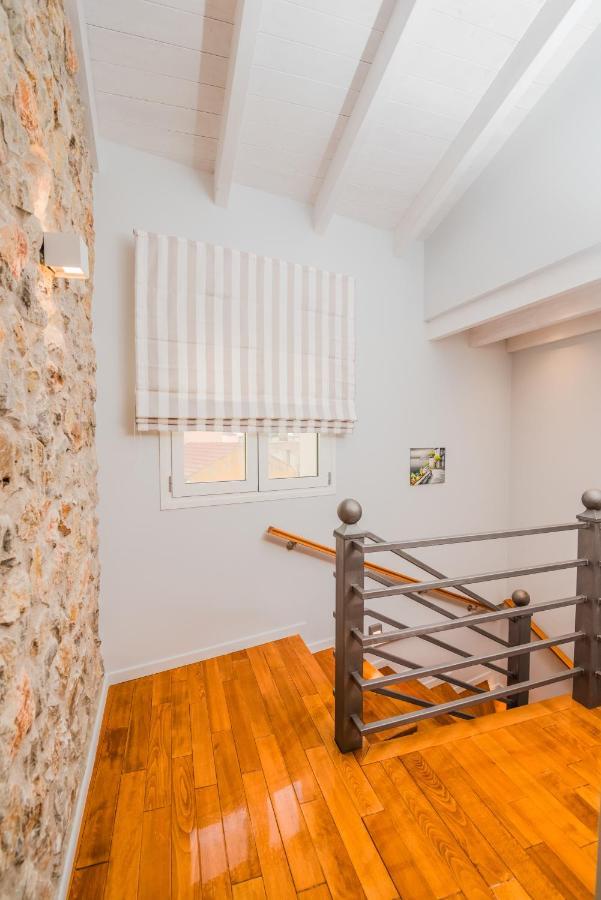 Bella Terra Houses Roda  Exterior photo